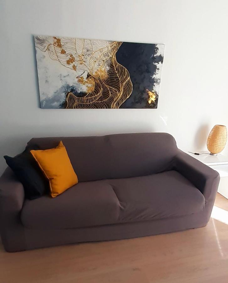 Vesuvia Apartment Napoli Bagian luar foto