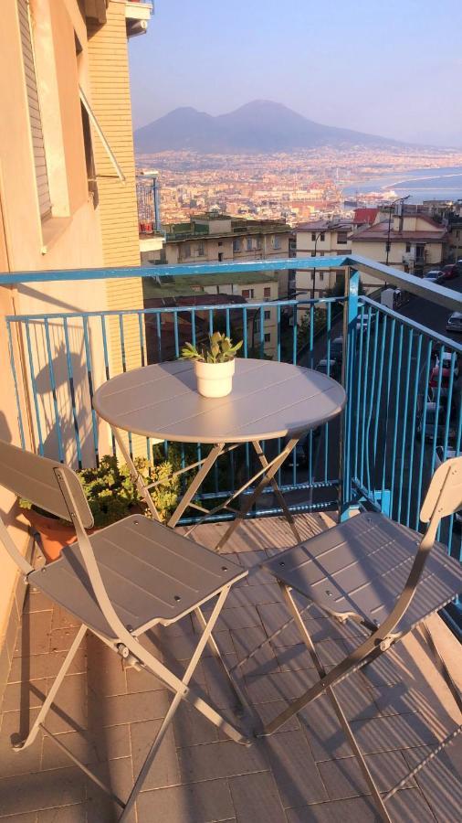 Vesuvia Apartment Napoli Bagian luar foto