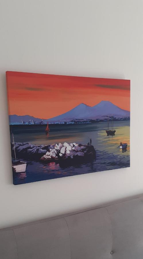 Vesuvia Apartment Napoli Bagian luar foto